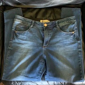 Democracy so 12 jeans